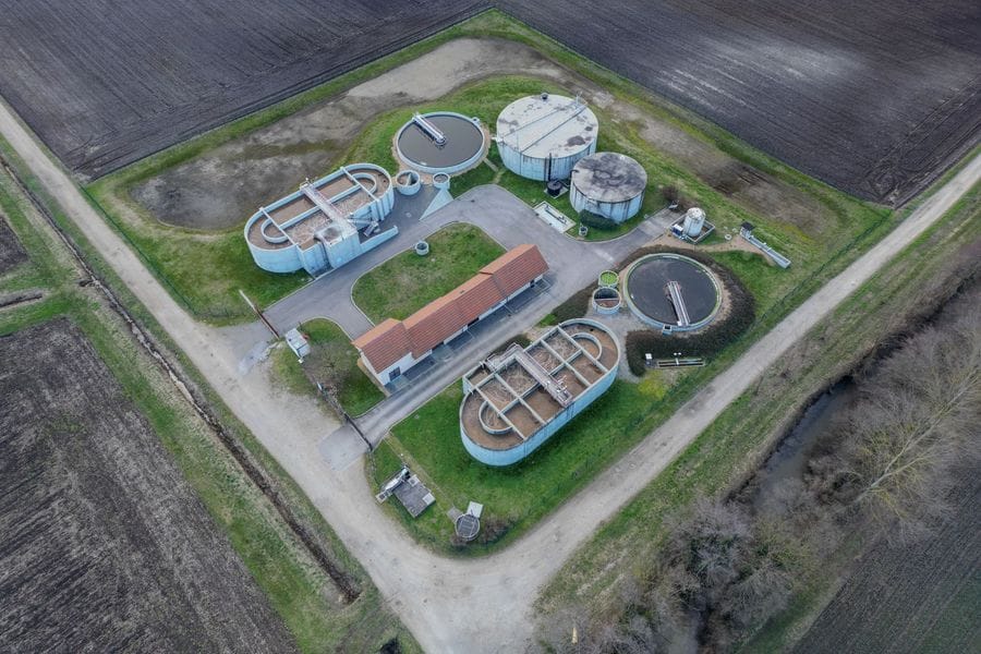 Electricity & Water